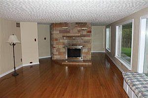 2nd image of 132 Marion Pl