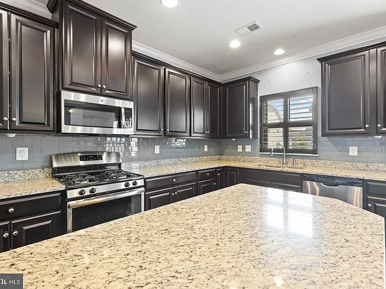 7965 Trailview Crossing Gln — Photo 10