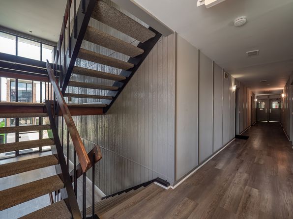 869 E Dublin Granville Rd #887-887A1