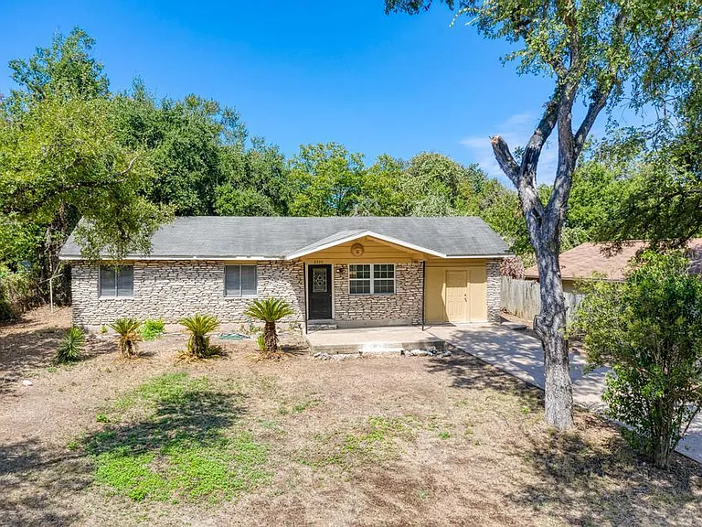 6300 Betty Cook Dr — Photo 1