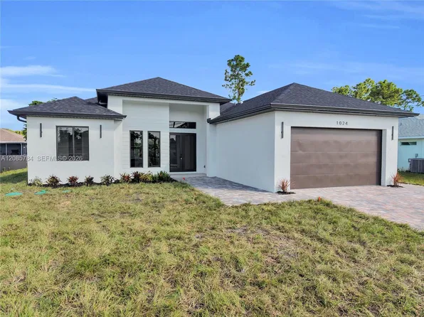 1024 Alvin Ave, Lehigh Acres, FL 33971