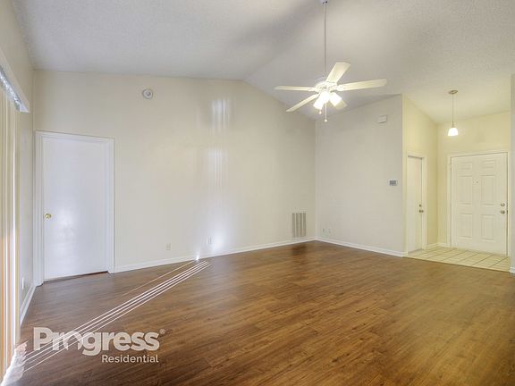3rd image of 1456 Thornbank Ln