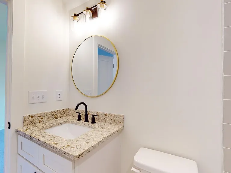 1321 Oak St SW — Photo 20