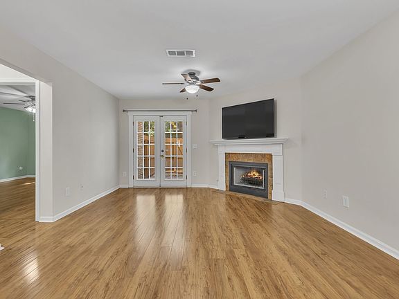 4th image of 2301 Kennedy Ct