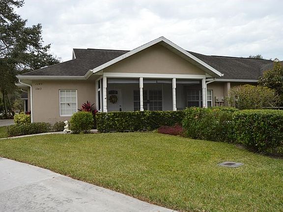 2nd image of 1349 Red Oak Ln