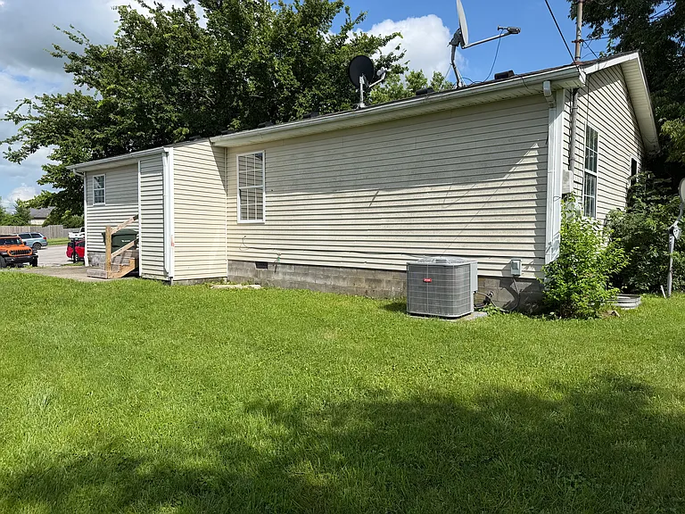 1745 Gerald Dr — Photo 10