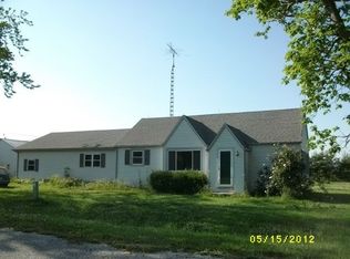 230 Rr 1, Wayne City, IL 62895