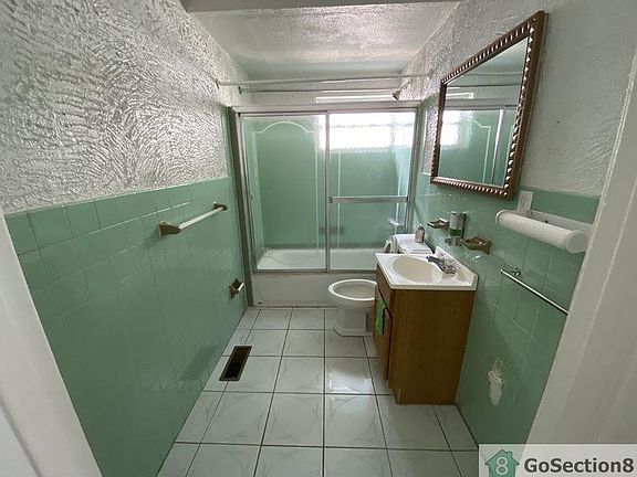 4th image of 454 Olmstead Ave Floor 1