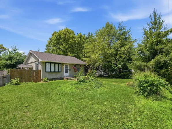 3414 Marquette St, Davenport, IA 52806