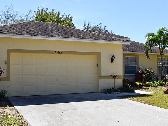 4th image of 25642 Old Gaslight Dr
