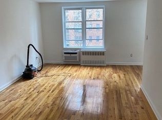 62-10 99th St #7D, Rego Park, NY 11374