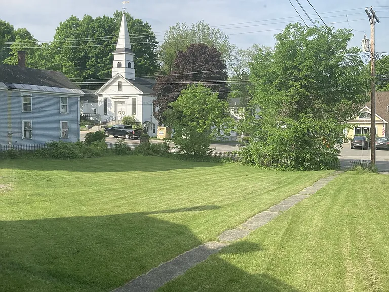 881 Main St #5 — Photo 22