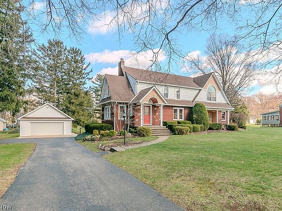 2nd image of 165 Fairfield Rd