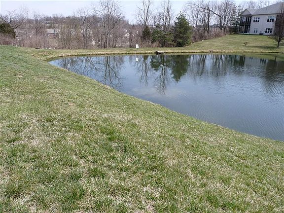 4th image of 1102 Periwinkle Dr #1102