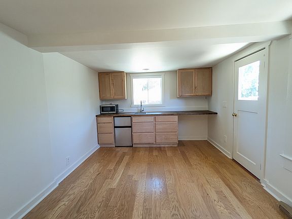 2nd image of 117 Kennan St #C