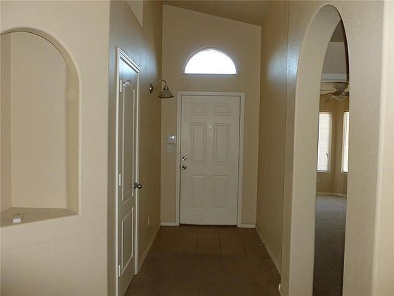 3rd image of 4727 Zeno Pl