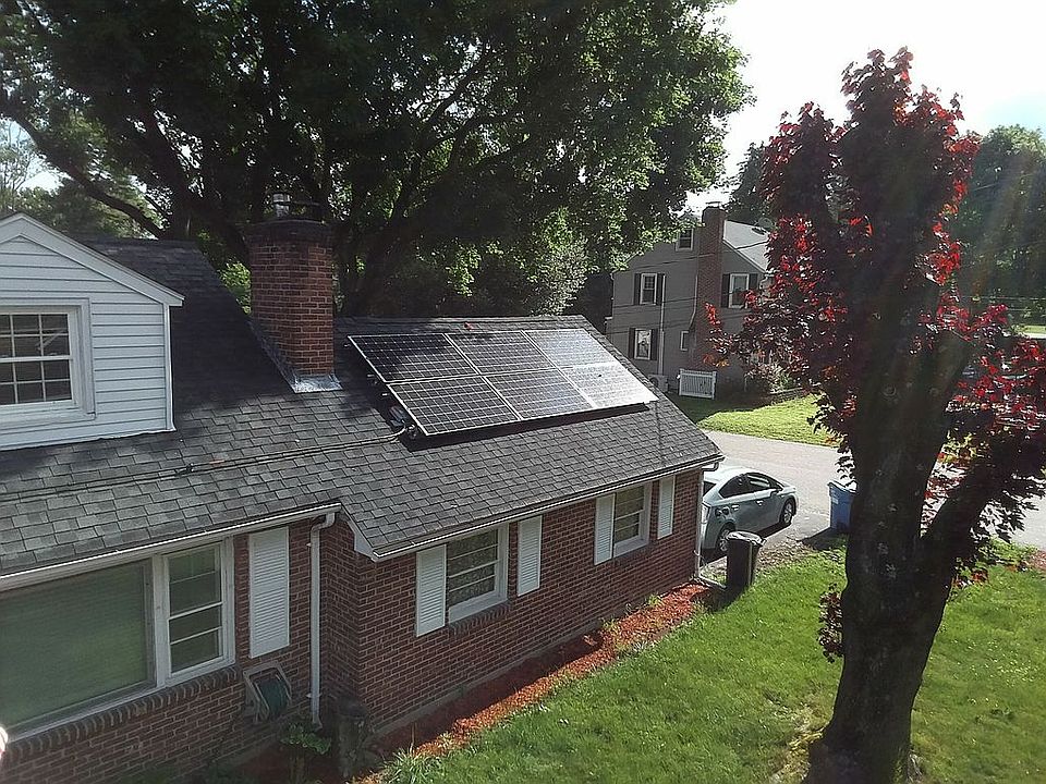 2nd image of 7 Old Salem Rd