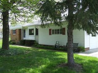 7208 Eagle Mills Rd, Waite Hill, OH 44094