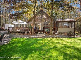 1915 Livingston Ln, Gouldsboro, PA 18424