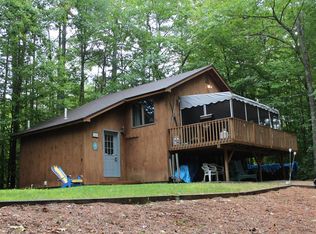 240 Ash St, North Conway, NH 03860