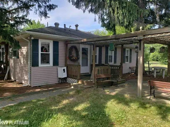 3994 Casey Dr, Saginaw, MI 48601
