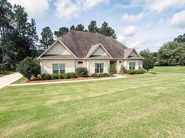116 Los Robles, Troy, AL 36079
