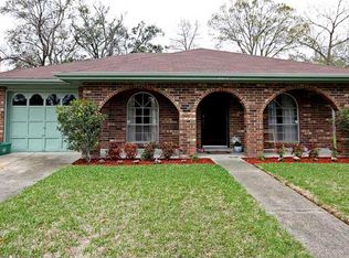 8617 Steamboat Ln, River Ridge, LA 70123