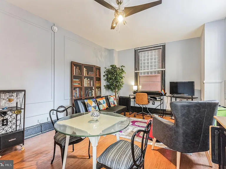 1324 Locust St #519 — Photo 12