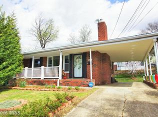 6015 Westbrook Dr, Hyattsville, MD 20784