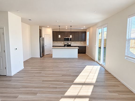 5th image of 2205 Moscadello St