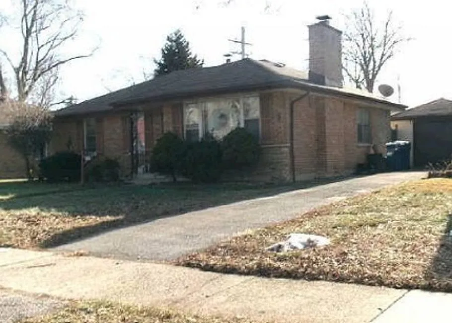 4727 W 115th Pl photo 1