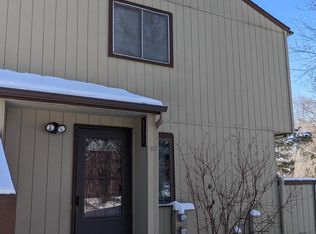 6273 Saint Johns Dr, Eden Prairie, MN 55346