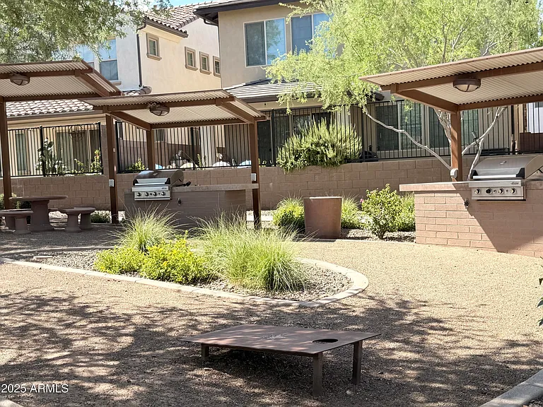 2366 W Gloria Ln — Photo 55