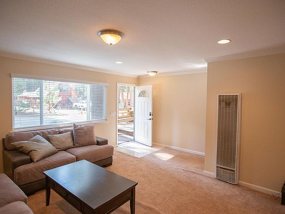 5th image of 1223 Bonanza Ave APT 19
