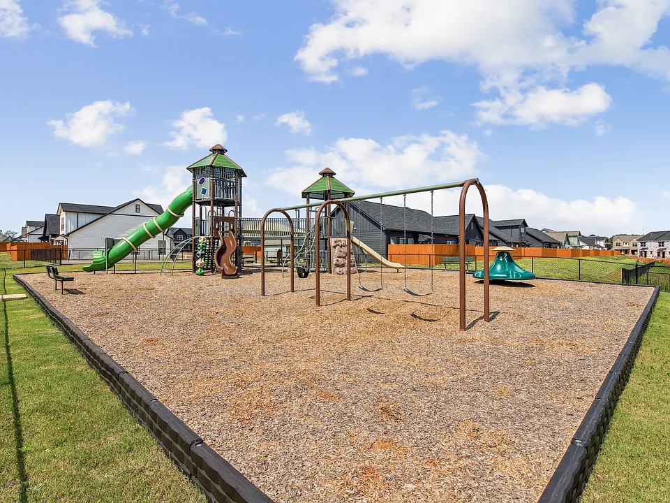 The Everstead at Madison Playground