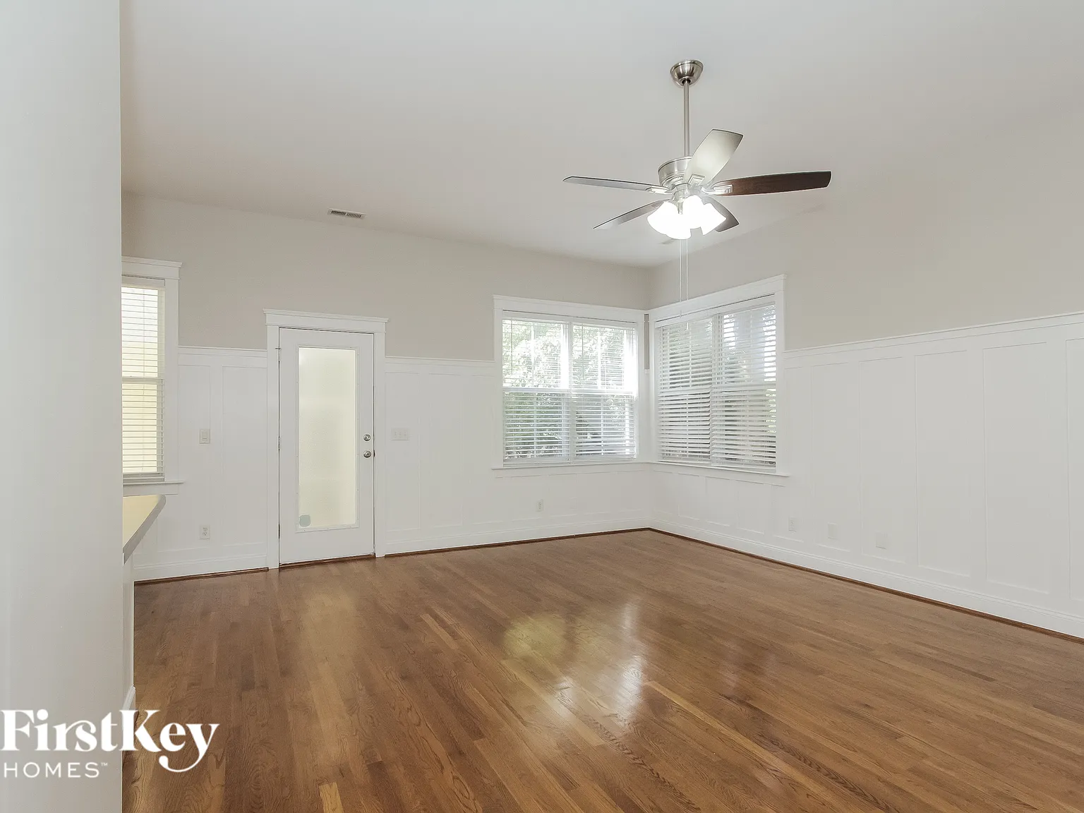 3 bed, 2.5 bath, 1825 sqft, $2,550 — Photo 3