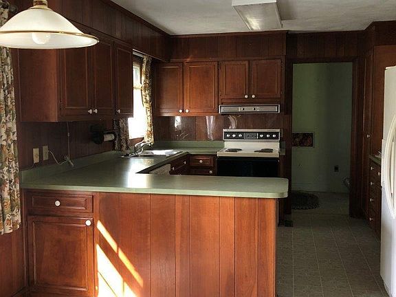 4th image of 813 McBryde Dr