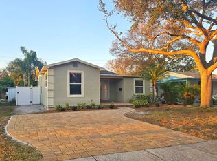 5610 Kelly Dr N, Saint Petersburg, FL 33703