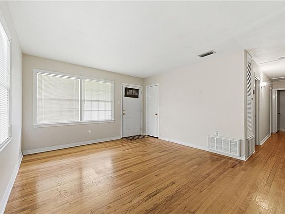 4th image of 3173 Ralston Rd