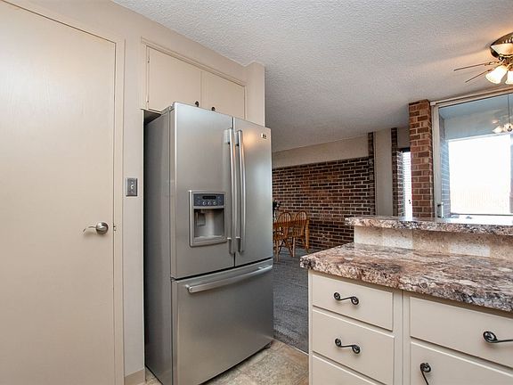 3rd image of 330 W Central Ave APT 4D
