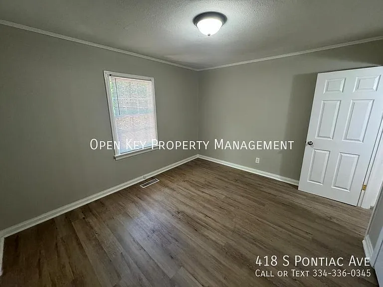 418 S Pontiac Ave — Photo 18