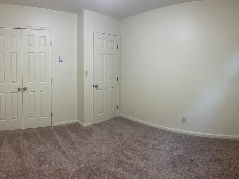333 Audubon Dr — Photo 5