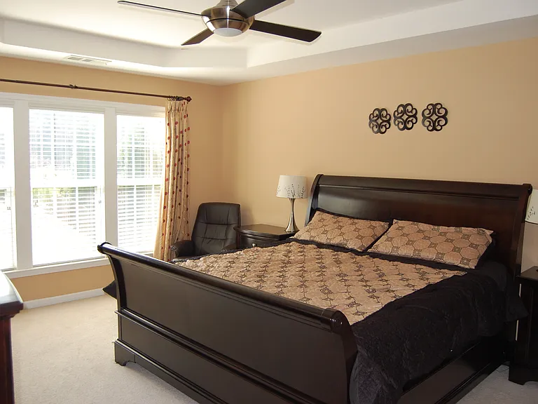 8025 Friarbridge Dr — Photo 4