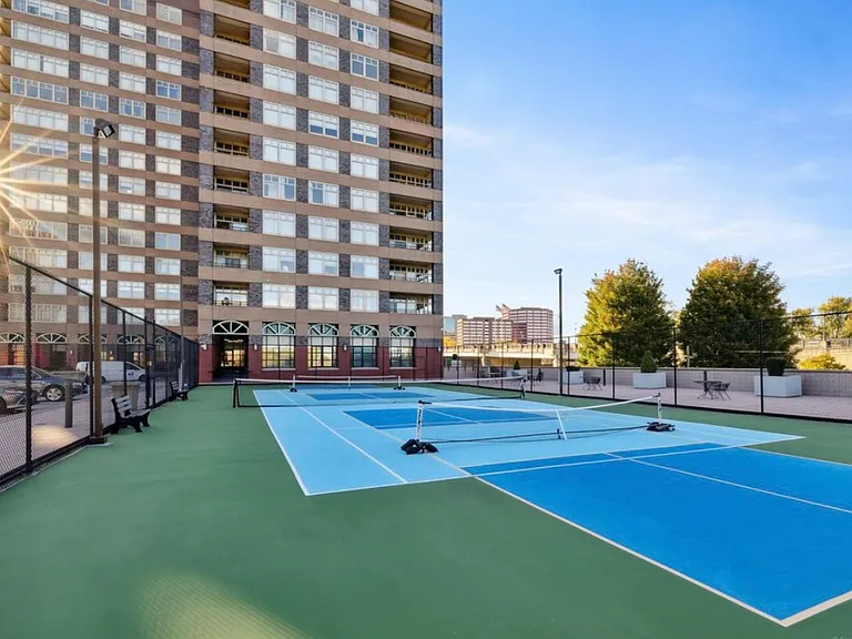 235 E River Dr #1007 — Photo 23