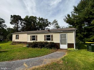423 W 28th Division Hwy Trailer 5, Lititz, PA 17543