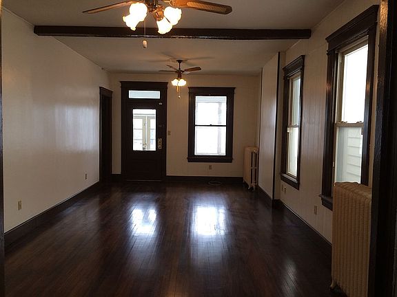 livingrm before tenants