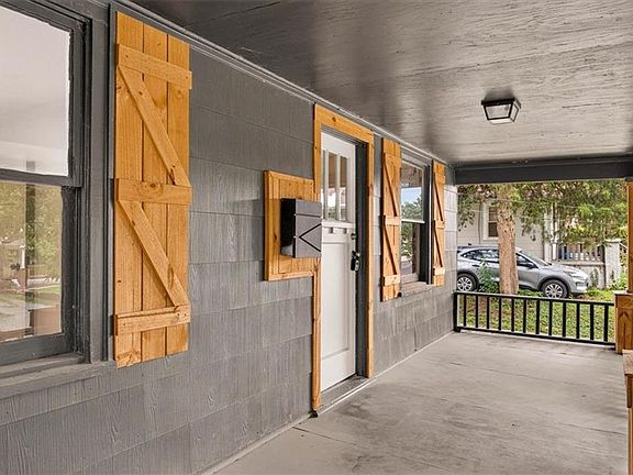 3rd image of 1011 N Osage St