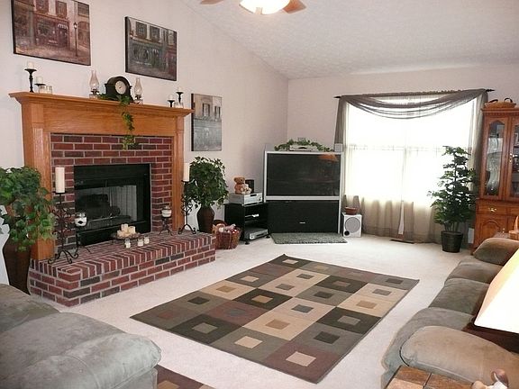 5th image of 268 Stonhope Dr