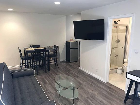 2nd image of 3394 S Centinela Ave