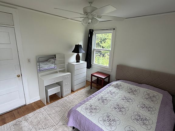 2nd image of 202 Mayfield Dr